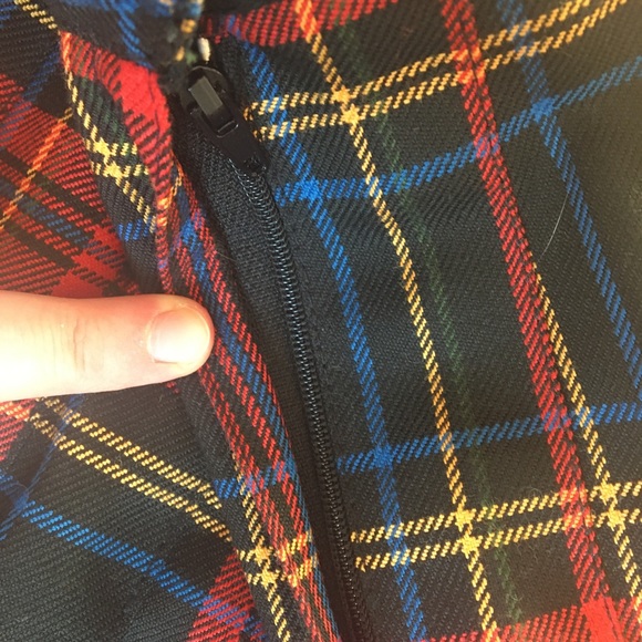 Laura Petites Plaid Checkered Pleated Mini Skirt Size Small - Picture 3 of 4